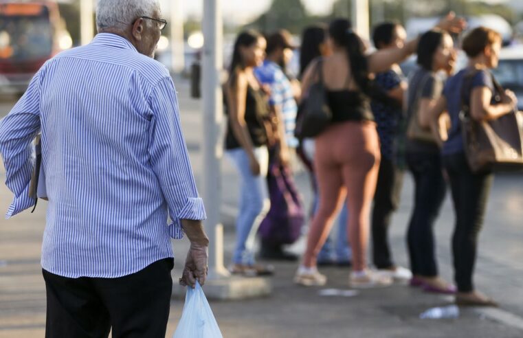 Into faz recomendações para prevenir queda de idosos