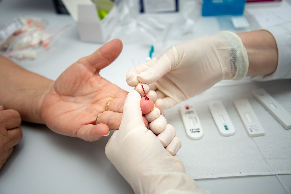 Justiça condena Estado a indenizar paciente em R$ 20 mil por erro em diagnóstico de HIV