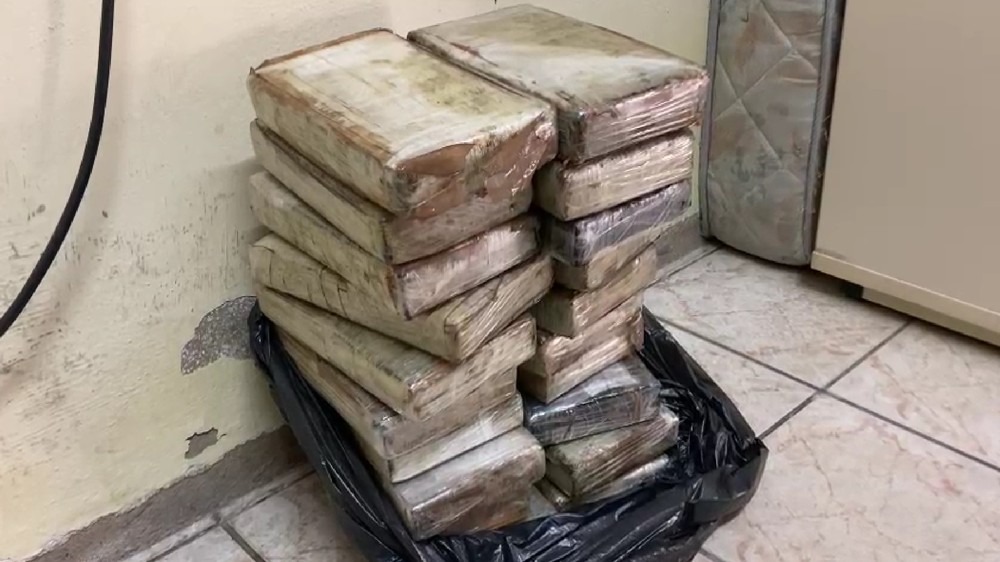 Dois homens são presos com 21 kg de cocaína em Mossoró