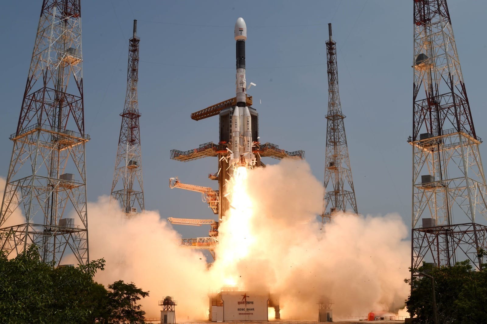 Índia se torna o 1º país a pousar no polo sul da Lua em missão histórica
