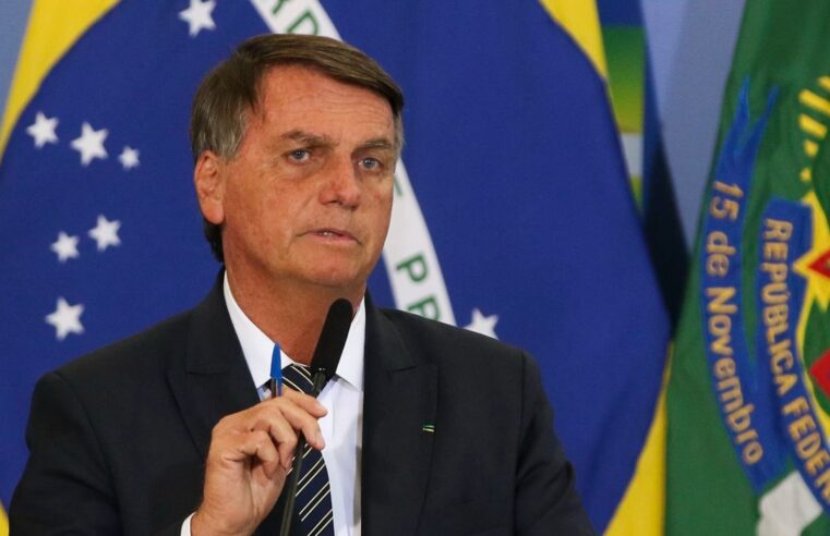 Bolsonaro entrega extratos bancários ao STF após quebra de sigilo