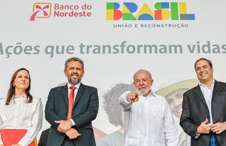 Lula afirma que juros ainda estão altos: “Vamos continuar brigando”