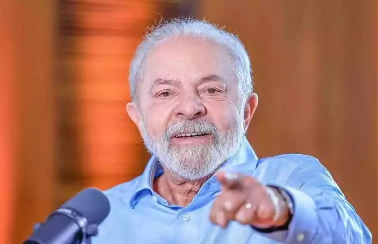 Homens precisam criar coragem para fazer exame de próstata, diz Lula sobre Novembro Azul