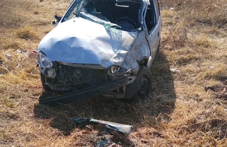 Mãe e filho morrem após acidente entre carro e moto na BR-405, no RN