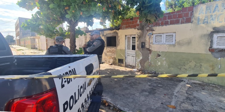 Homem é encontrado morto dentro de casa abandonada em Mossoró