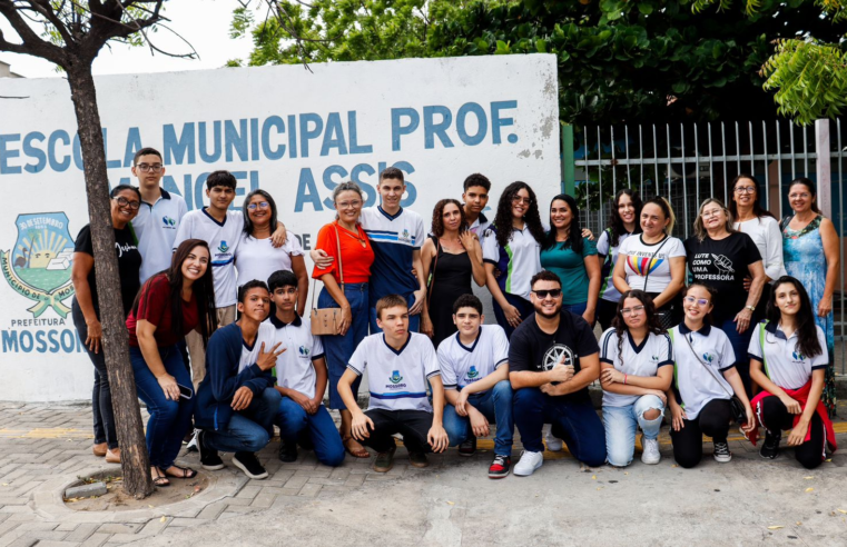 Escola Manoel Assis tem 13 alunos aprovados no IFRN; oito em 1° lugar