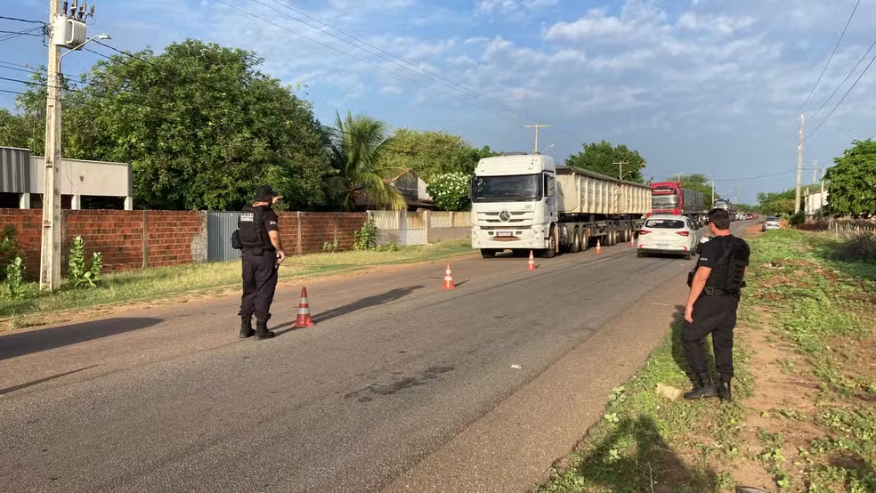 Equipes de buscas ainda não encontraram ‘rastro’ dos fugitivos, diz secretário de Segurança do RN