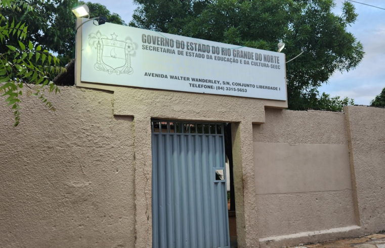 Adolescente é apreendido após levar arma de fogo para escola em Mossoró