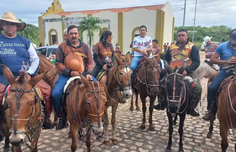 ‘Cavalgada Rota do Trem’ percorre trajeto histórico de 120 km entre Mossoró e Patu