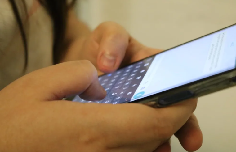 Proibição de celular nas escolas tem apoio de governistas e de parte da oposição no Congresso