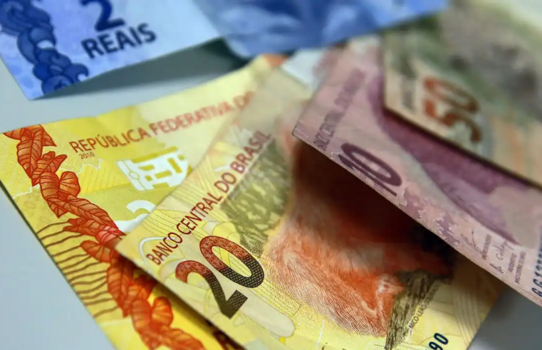 Justiça determina que o 13º dos servidores da Saúde do RN seja pago ainda em dezembro
