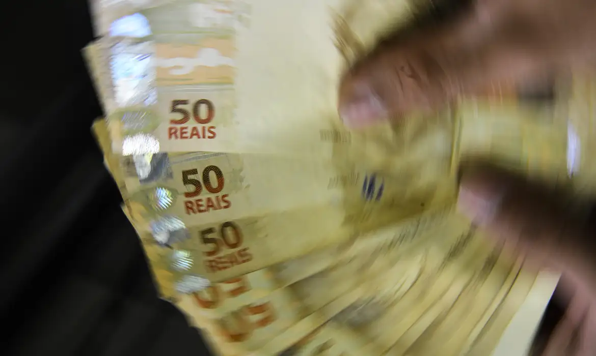 Abono salarial 2025 começa a ser pago em fevereiro; veja o calendário