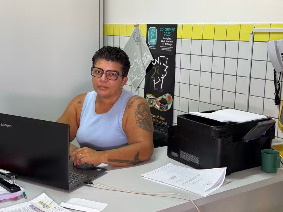 Diretora é ameaçada após cumprir lei que proíbe uso de celulares nas escolas no RN