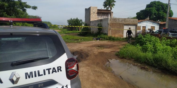 Jovem de 19 anos é assassinado a tiros no bairro Bom Jesus