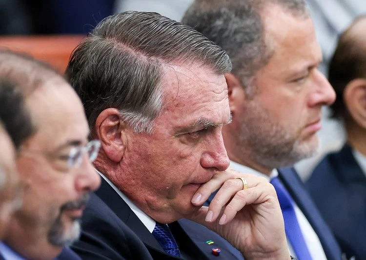 Turma do STF forma maioria para tornar réus Bolsonaro e mais 7 por tentativa de golpe