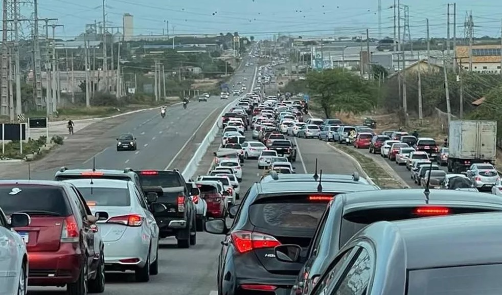 Licenciamento de veículos com placas 1 e 2 vence na segunda (10); veja como pagar