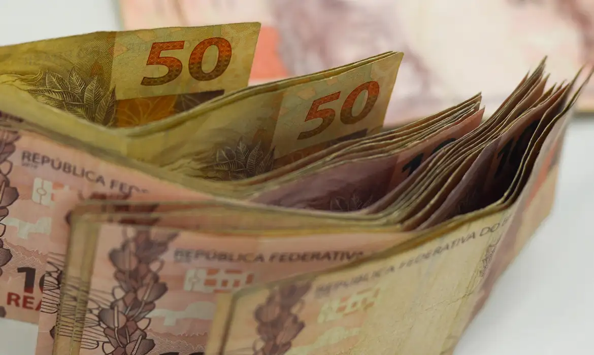 Governo antecipa 13º de aposentados; veja quando será pago