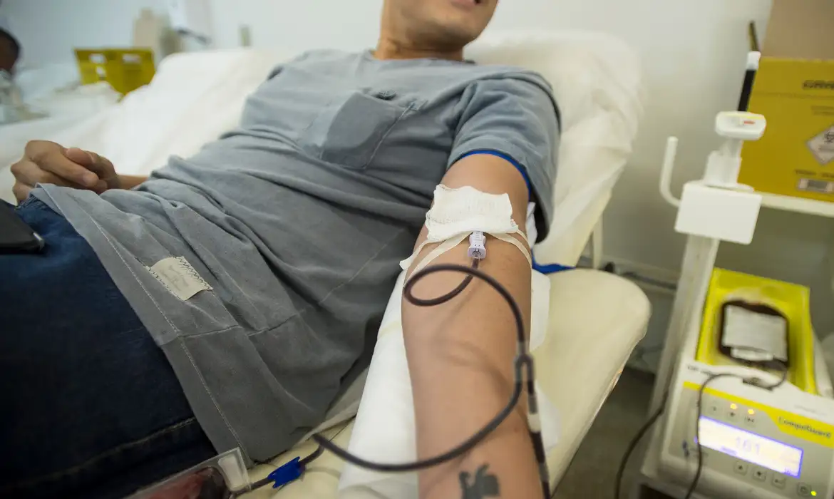 Com estoque crítico, Hemocentro Mossoró convoca doadores de sangue