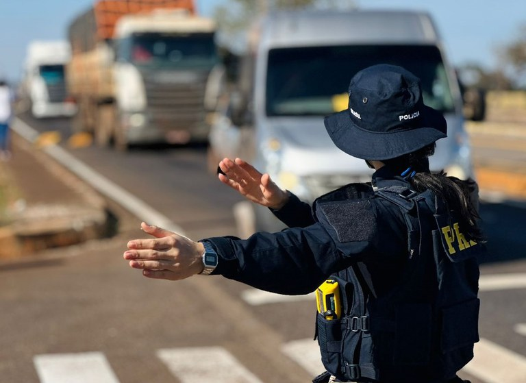 PRF reforça fiscalização nas rodovias durante feriadão da Semana Santa