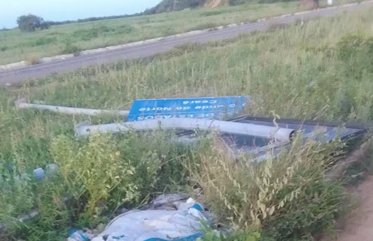 Governo do Ceará diz que vai colocar nova placa na divisa com RN