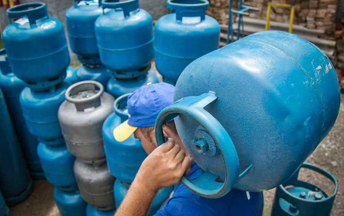 Preço do gás de cozinha vai subir cerca de R$ 4 no RN a partir desta quarta