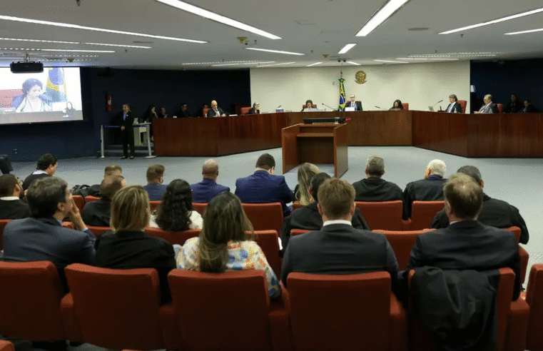 Ex-diretor da PRF confirma blitz na eleição, mas nega viés político
