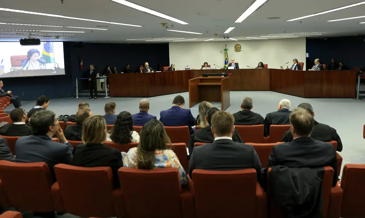 Ex-diretor da PRF confirma blitz na eleição, mas nega viés político
