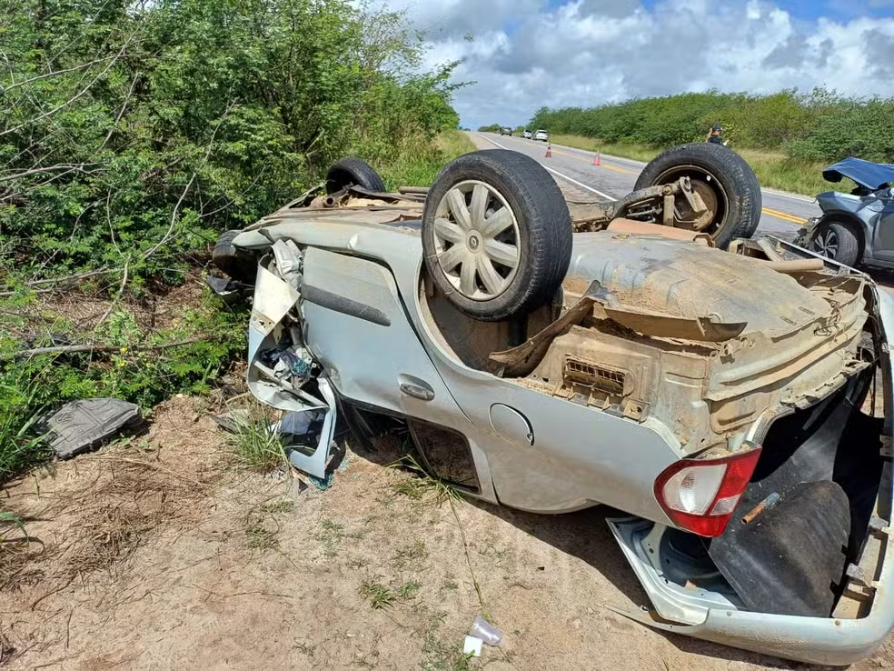Pai, mãe e filha morrem em acidente na BR-226, no interior do RN
