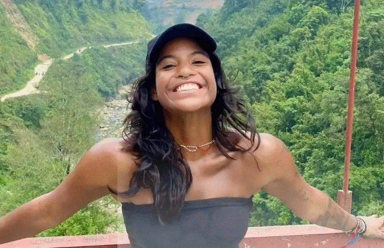 Brasileira que caiu em vulcão na Indonésia espera resgate há 4 dias