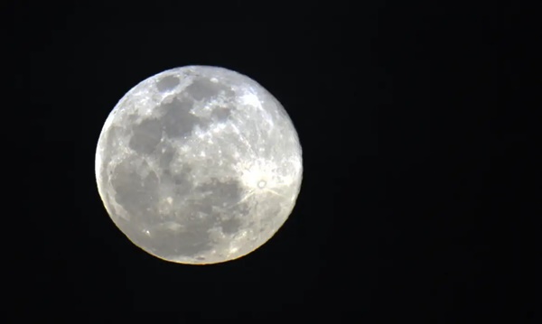 ‘Lua do Veado’ ilumina o céu do Brasil na próxima quinta-feira (10)