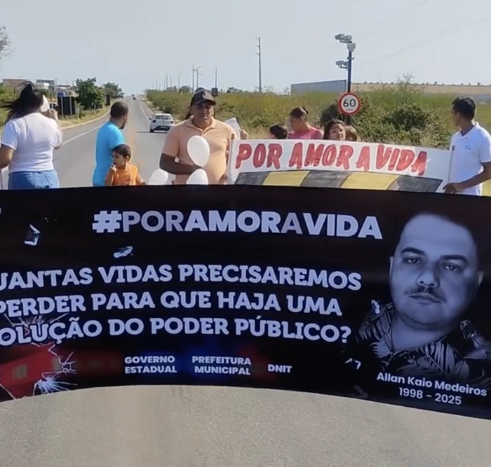 Moradores do Nova Mossoró pedem semáforo na BR-304 após morte de jovem