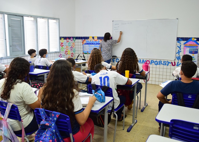 Carteira nacional do professor será entregue em outubro, anuncia MEC