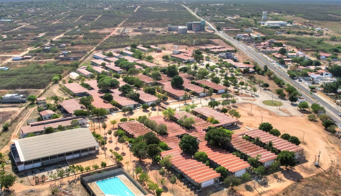 Proposta prevê estádio para 10 mil pessoas em terreno da UERN