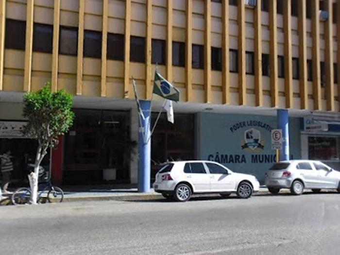 Vereadores faltam e sessão é cancelada na Câmara de Mossoró