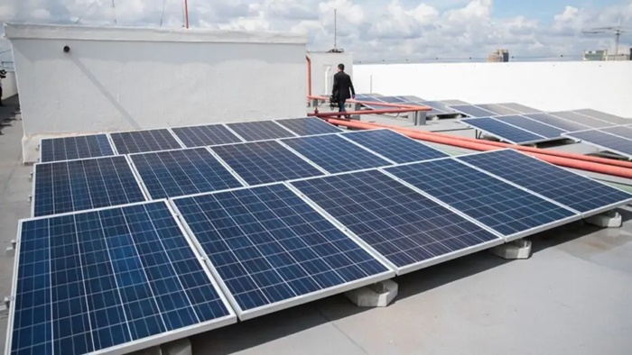 Cosern recua e suspende cobranças extras para energia solar no RN