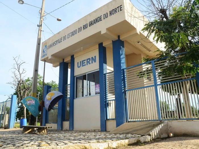 UERN abre inscrições do concurso para professores