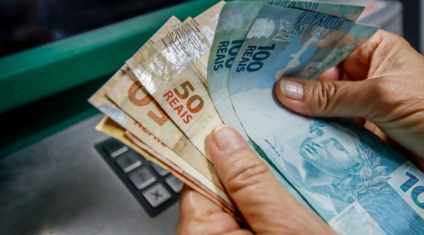 Justiça manda Governo do RN pagar 13º da Saúde até o fim de dezembro