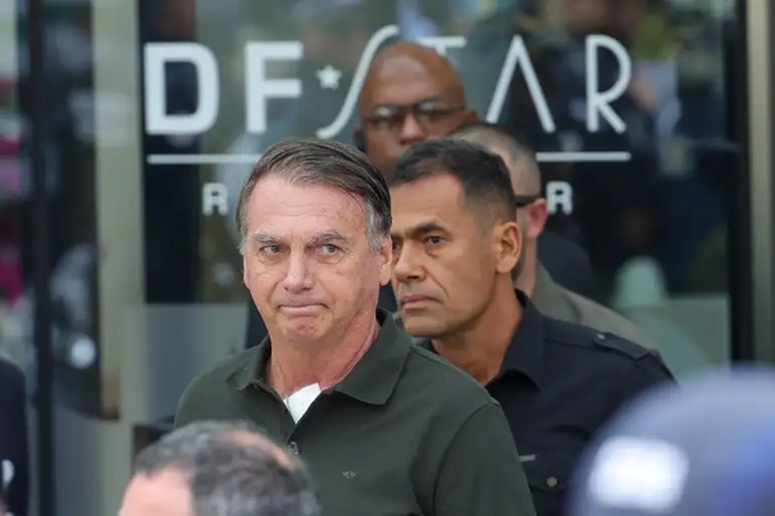 Bolsonaro é transferido da PF para a Papudinha por ordem do STF