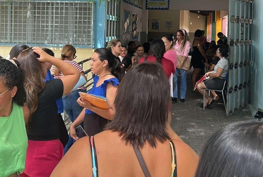 Matrículas em escolas de Mossoró têm filas e falhas no sistema