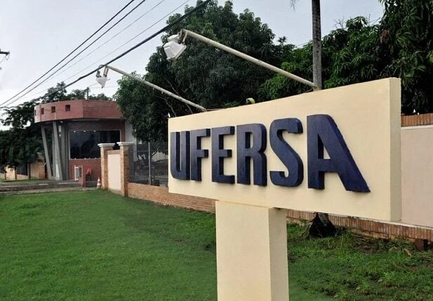 Ufersa abre seleção com 13 vagas para professor substituto