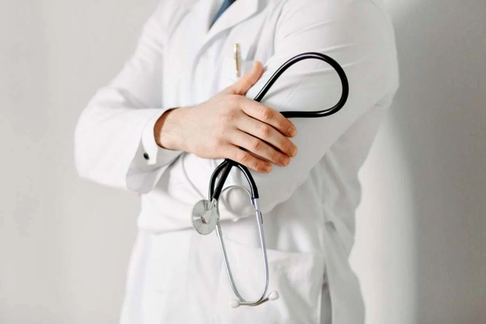CFM quer impedir que alunos mal avaliados exerçam a medicina