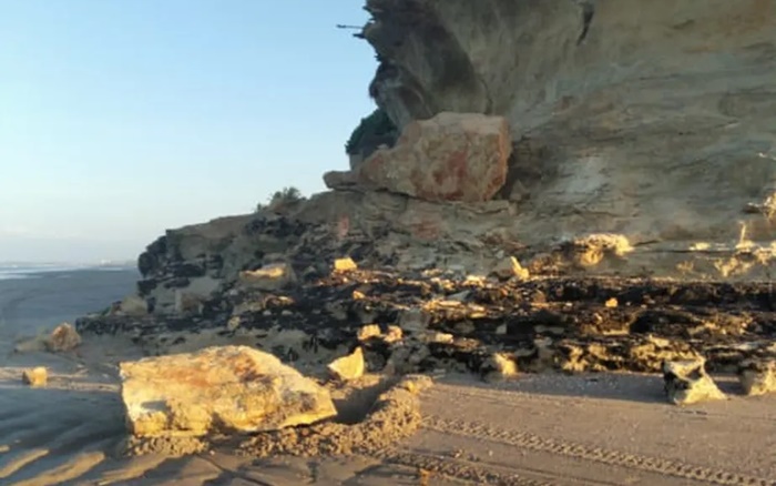 Prefeitura alerta para risco de deslizamento na Pedra do Chapéu, em Tibau