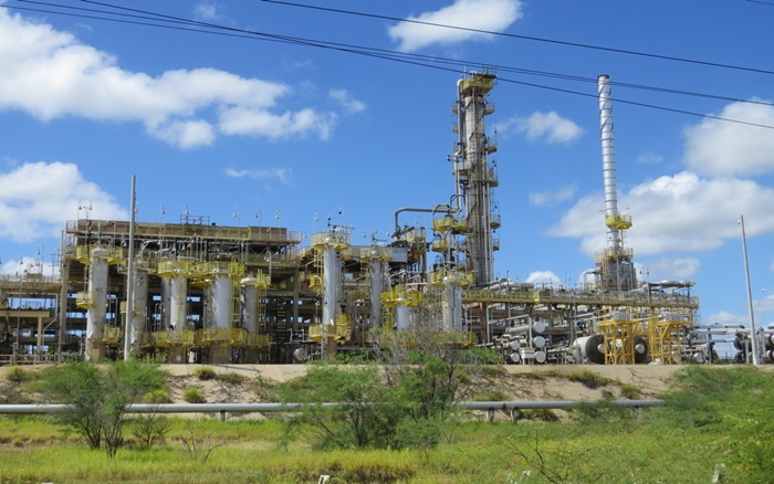 Refinaria privada do RN aumenta gasolina em R$ 0,30 e diesel em até R$ 0,75