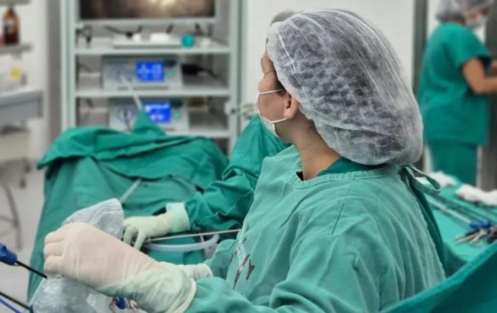 Hospital da Mulher realiza 1ª cirurgia por videolaparoscopia pelo SUS