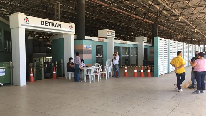 Servidores do Detran fazem paralisação e serviços são afetados no RN