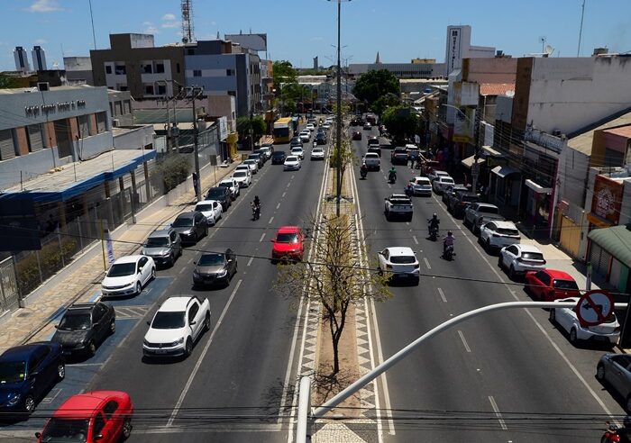 Mossoró perde 324 vagas com carteira assinada em março