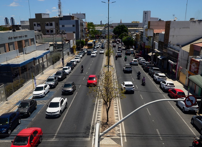 Mossoró perde 324 vagas com carteira assinada em março