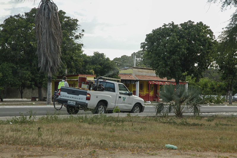 Carro fumacê começa a circular em cinco novos bairros de Mossoró