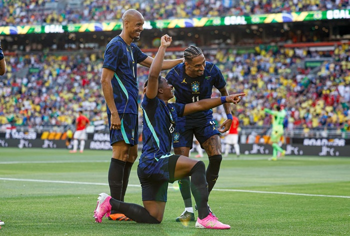 Brasil estreia na Copa neste sábado (13) em busca do hexa