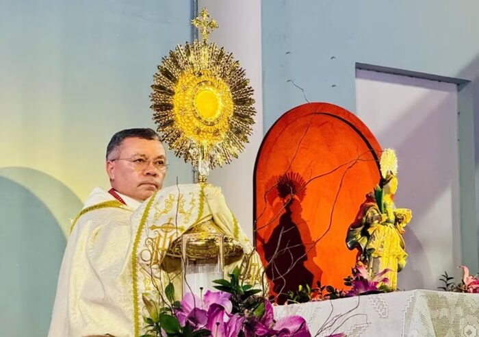 Missa e procissão marcam celebração de Corpus Christi em Mossoró